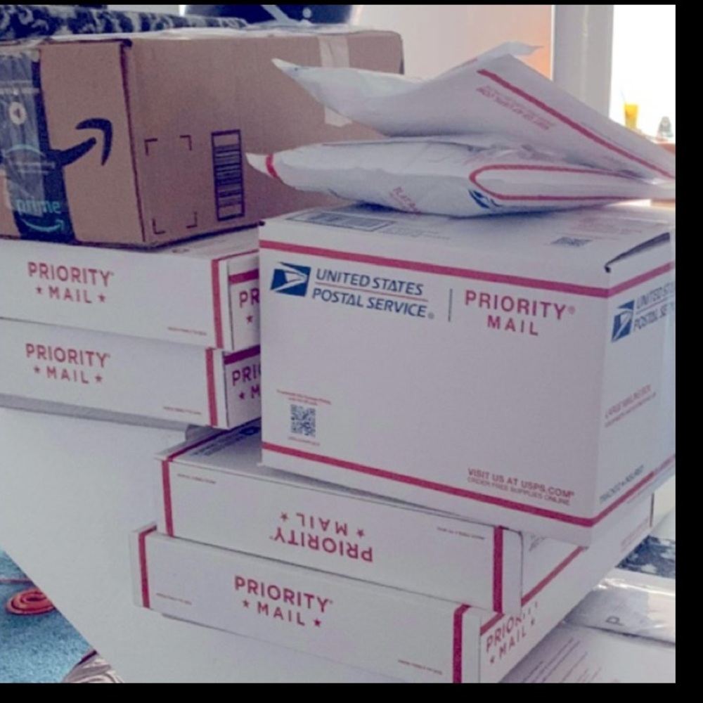$10 Mystery Box Resellers Grab Bag Sale Clearance - Picture 4 of 8